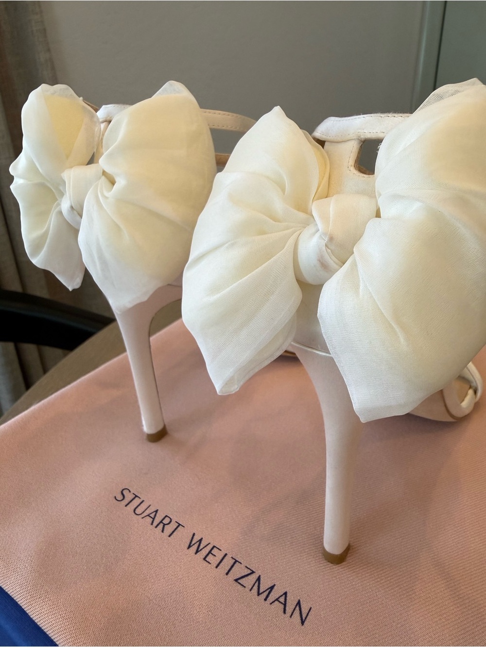 Stuart Weitzman Cream Bow Stiletto Heels